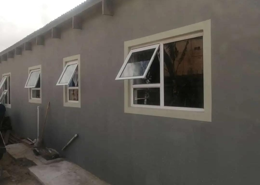 3 Bedroom Property for Sale in Louwville Western Cape